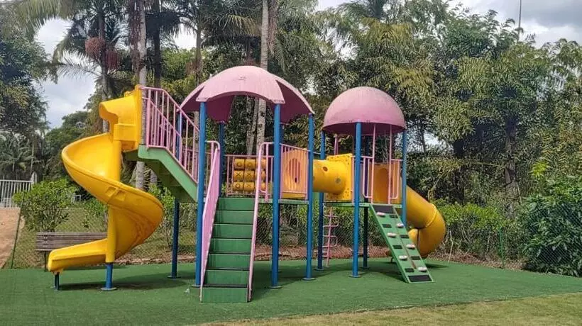 Radio Hotel Resort & Convention