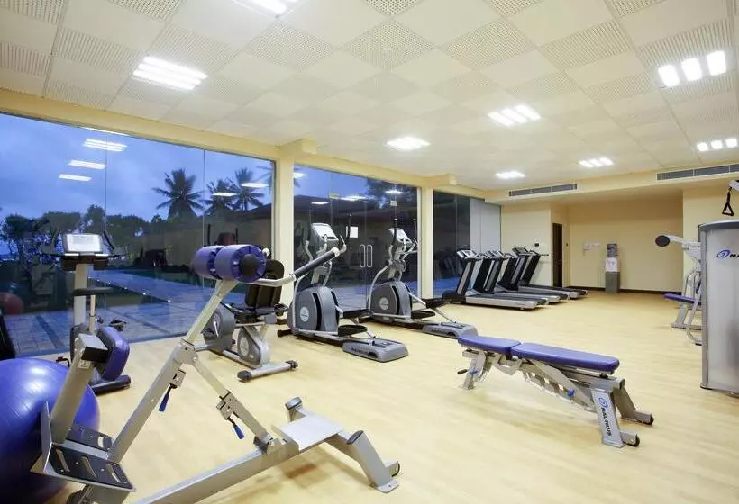 Nh Bentota Ceysands Resort