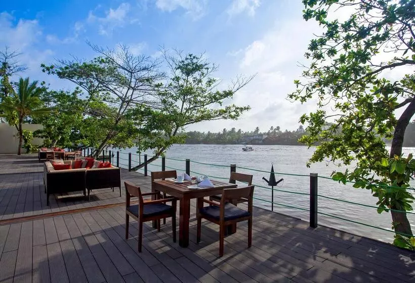 Nh Bentota Ceysands Resort