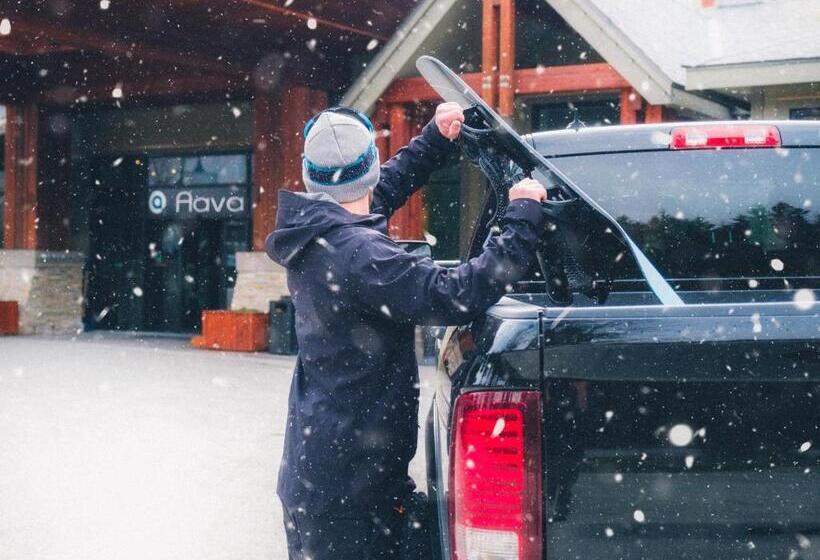 هتل Aava Whistler