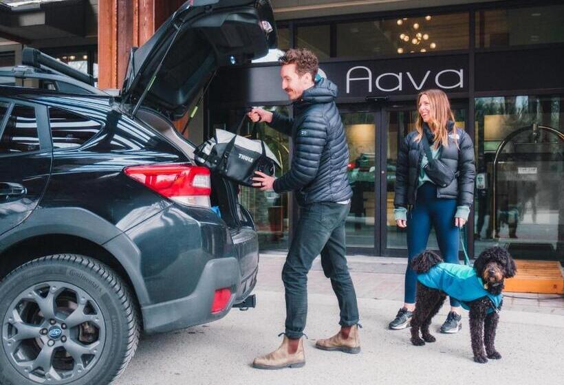 هتل Aava Whistler