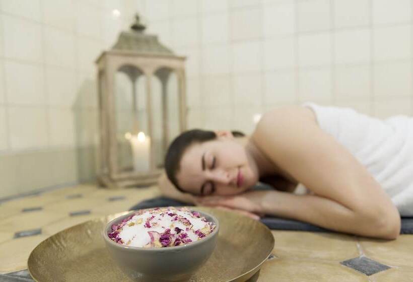 Blume Baden Hotel & Restaurant