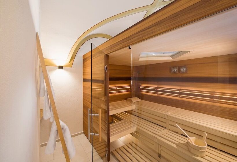 Blume Baden Hotel & Restaurant