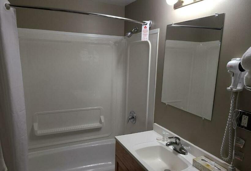 هتل Canad Inns Destination Centre Portage La Prairie