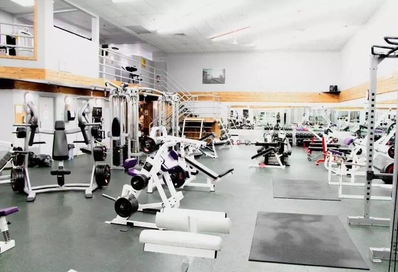 هتل Canad Inns Destination Centre Portage La Prairie