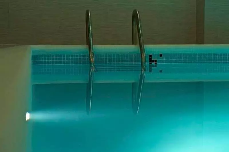 בית מלון כפרי Century Plaza