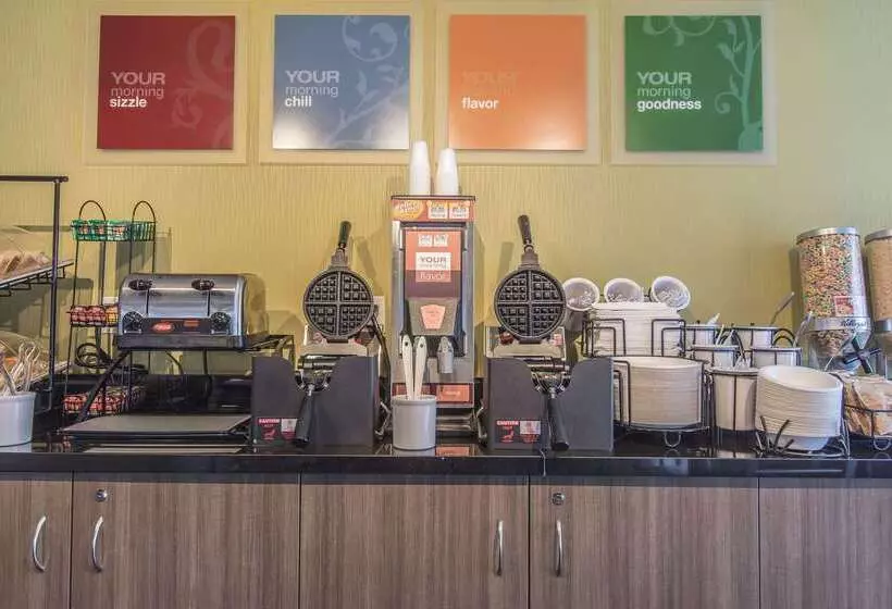 فندق Comfort Inn