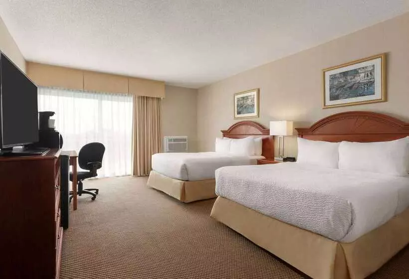 فندق Days Inn By Wyndham London