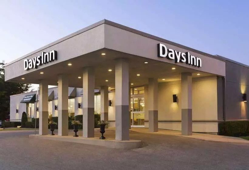 فندق Days Inn By Wyndham London