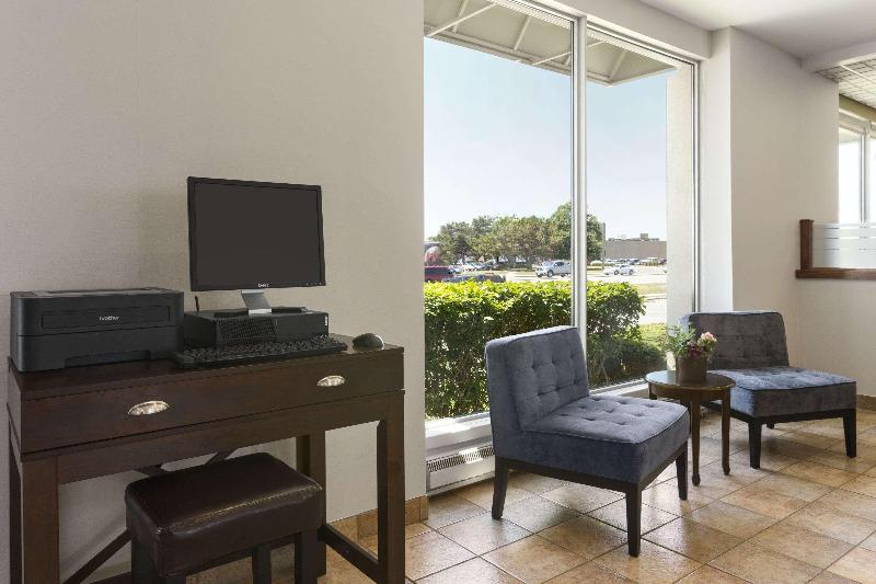 هتل Days Inn By Wyndham London