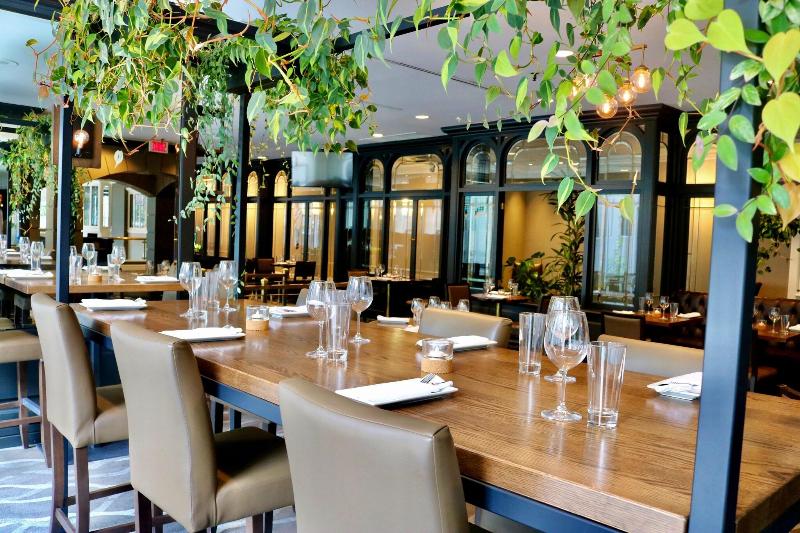 Delta Hotels By Marriott Montreal