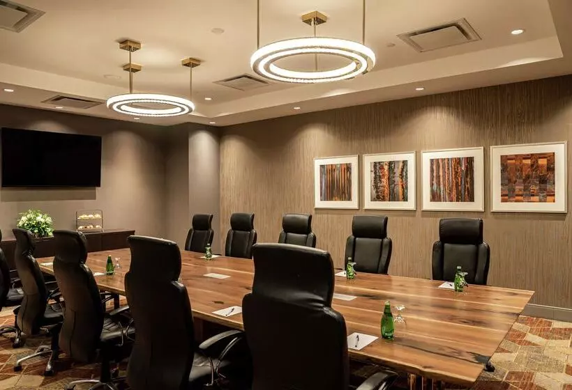 酒店 Doubletree By Hilton Kitchener