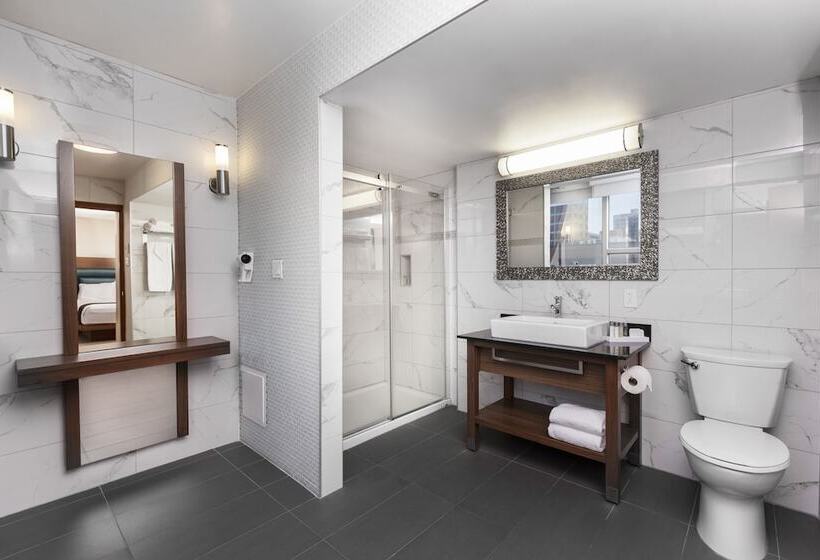 فندق Espresso Montreal Centre Ville / Downtown