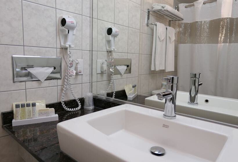 فندق Espresso Montreal Centre Ville / Downtown