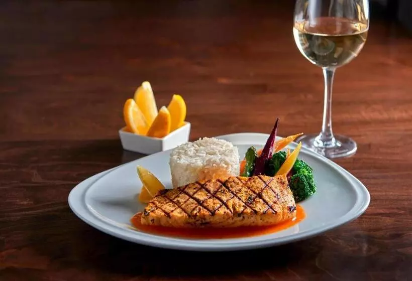 Hotel Four Points By Sheraton Toronto Airport