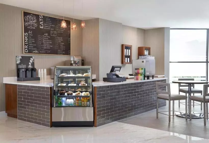 Hotel Four Points By Sheraton Toronto Airport