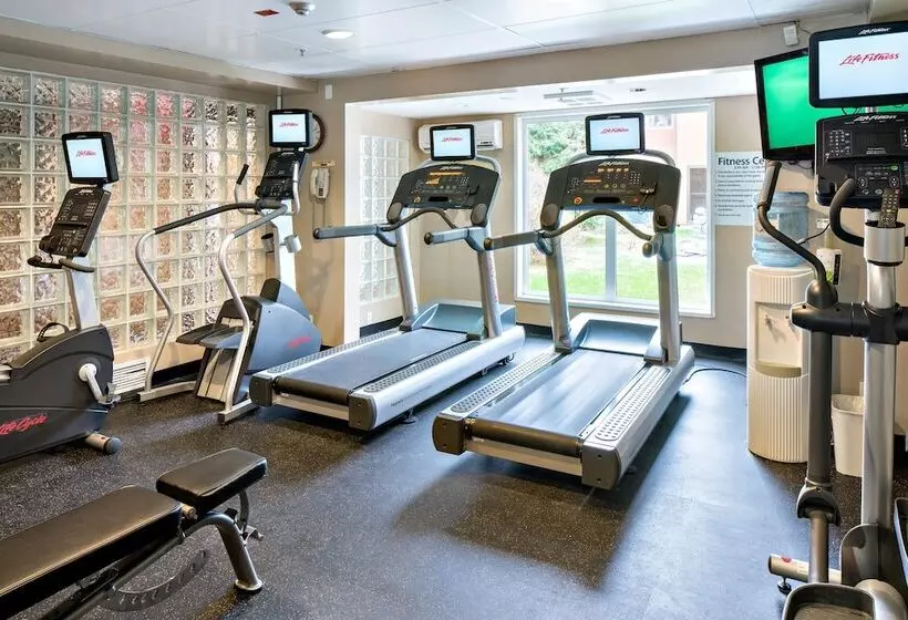 Hotell Holiday Inn Express Red Deer, An Ihg