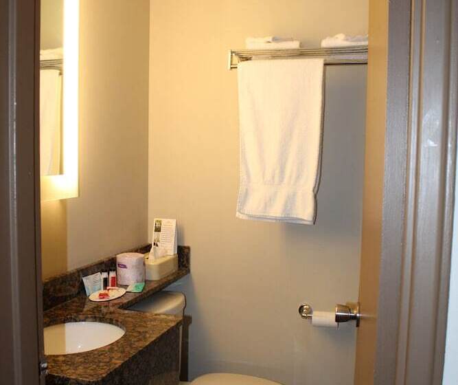 فندق Surestay Plus By Best Western Windsor