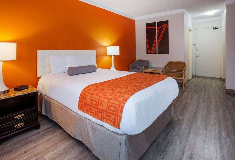 فندق Surestay Plus By Best Western Windsor