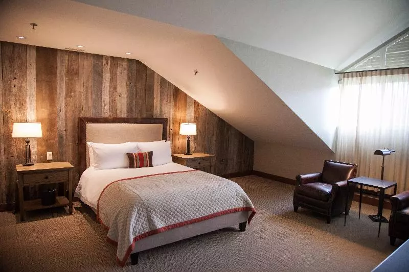 ホテル Manoir Saint Sauveur