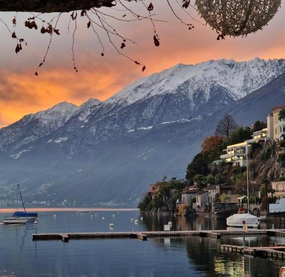 בית מלון כפרי New Elvezia