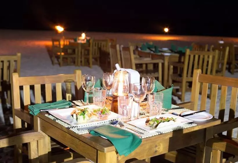 Hotel Nilaveli Beach