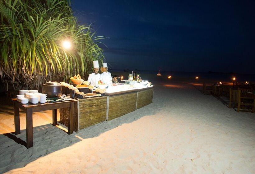 فندق Nilaveli Beach