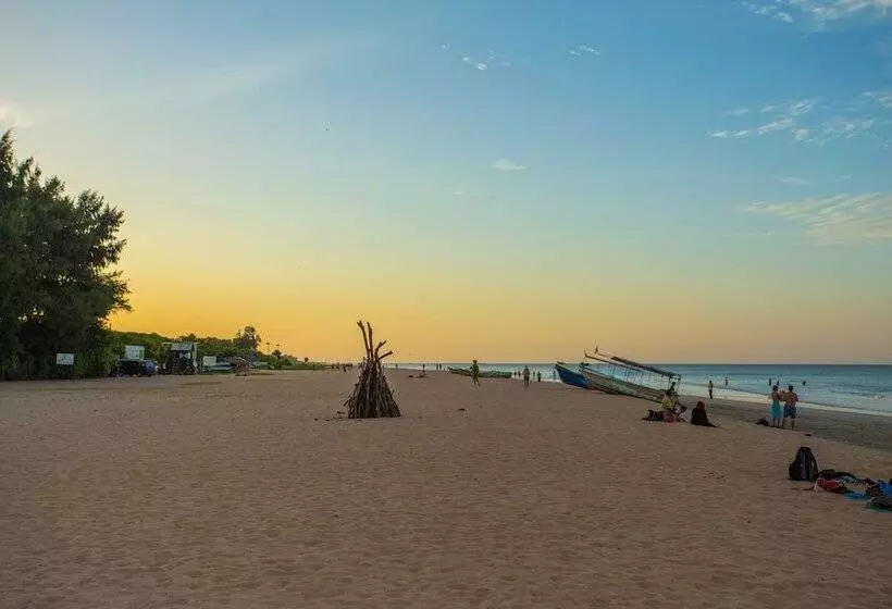 Hotel Nilaveli Beach