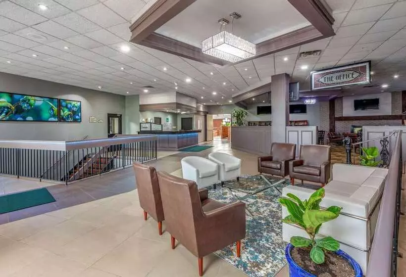 ホテル Quality Inn & Conference Centre