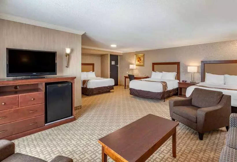 ホテル Quality Inn & Conference Centre