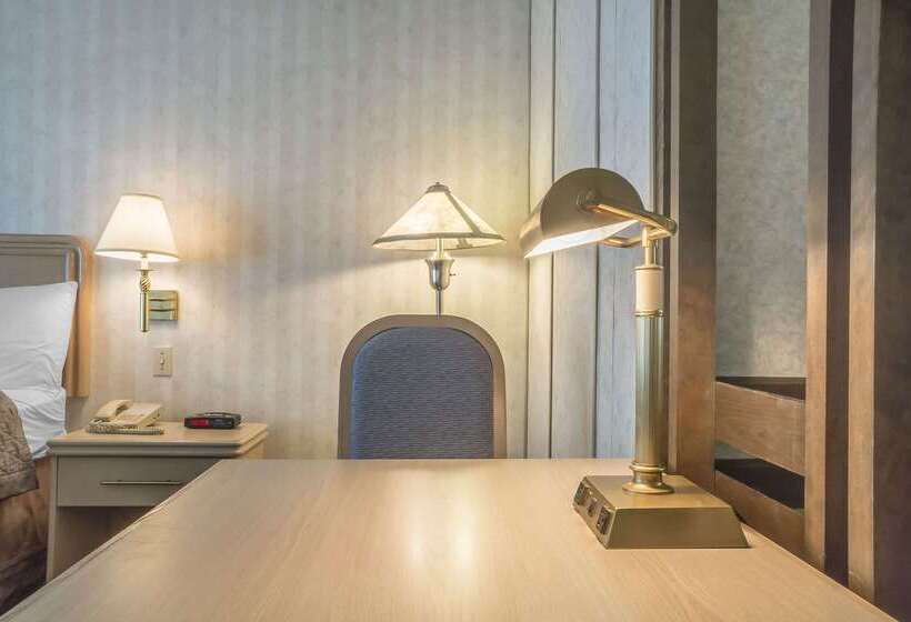 فندق Rodeway Inn Fallsview