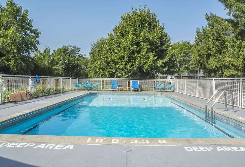 فندق Rodeway Inn Fallsview