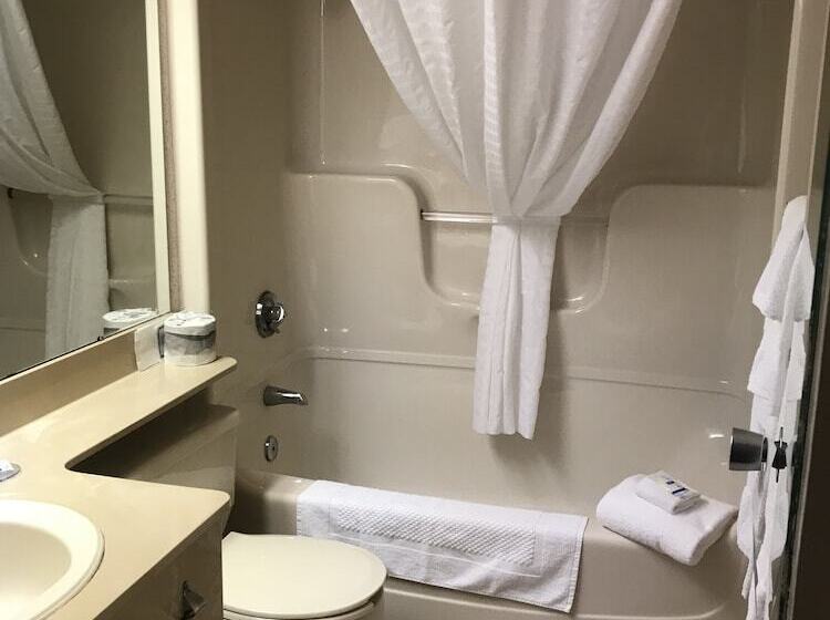 فندق Rodeway Inn