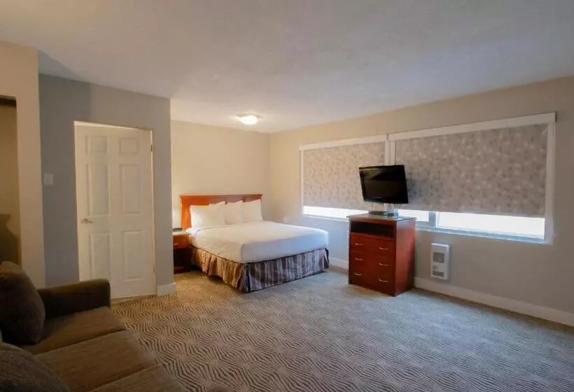 Hotelli Scott S Inn & Suites