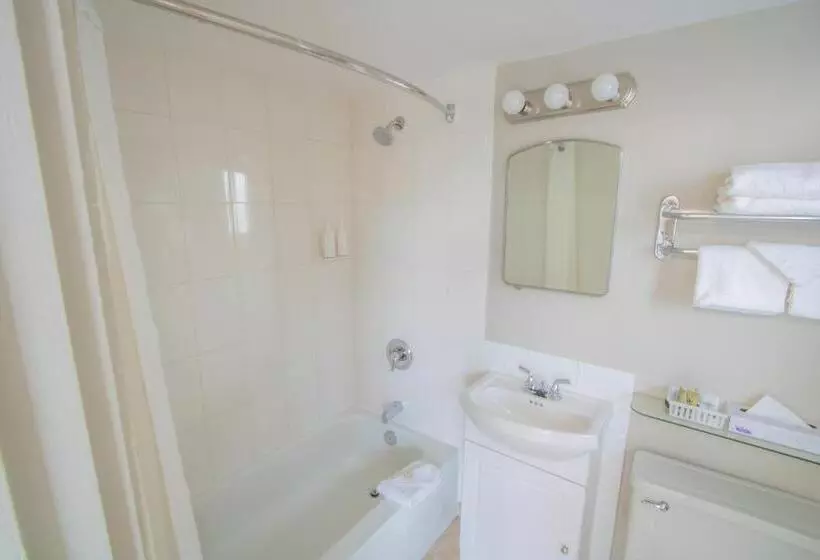 Hotelli Scott S Inn & Suites