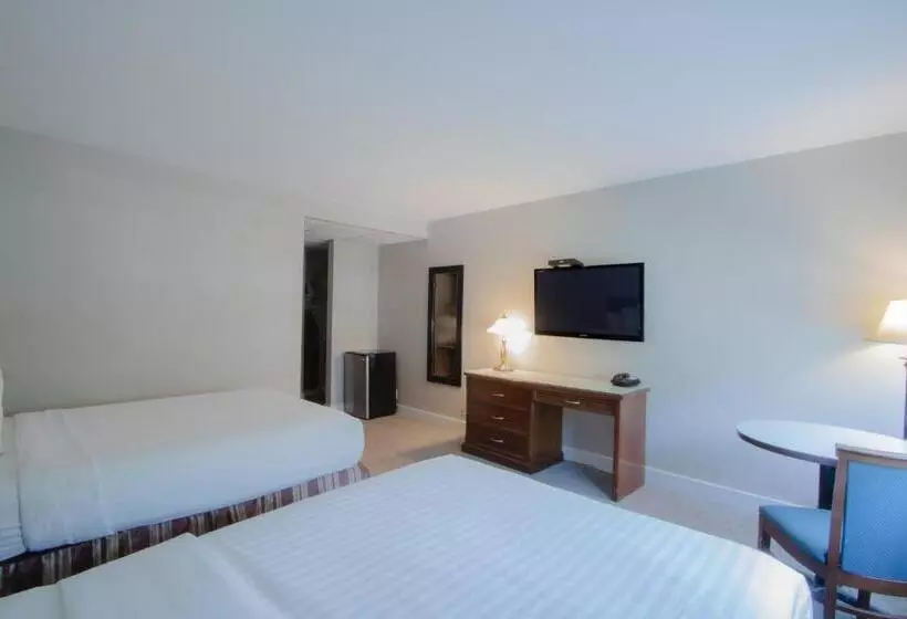 Hotelli Scott S Inn & Suites