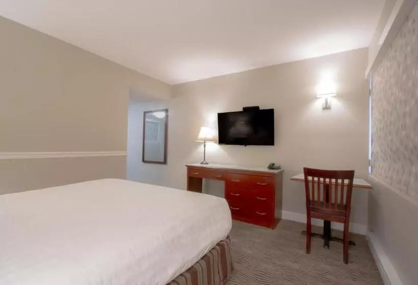 Hotelli Scott S Inn & Suites