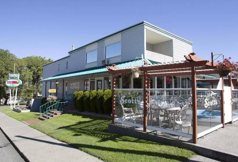 Hotelli Scott S Inn & Suites