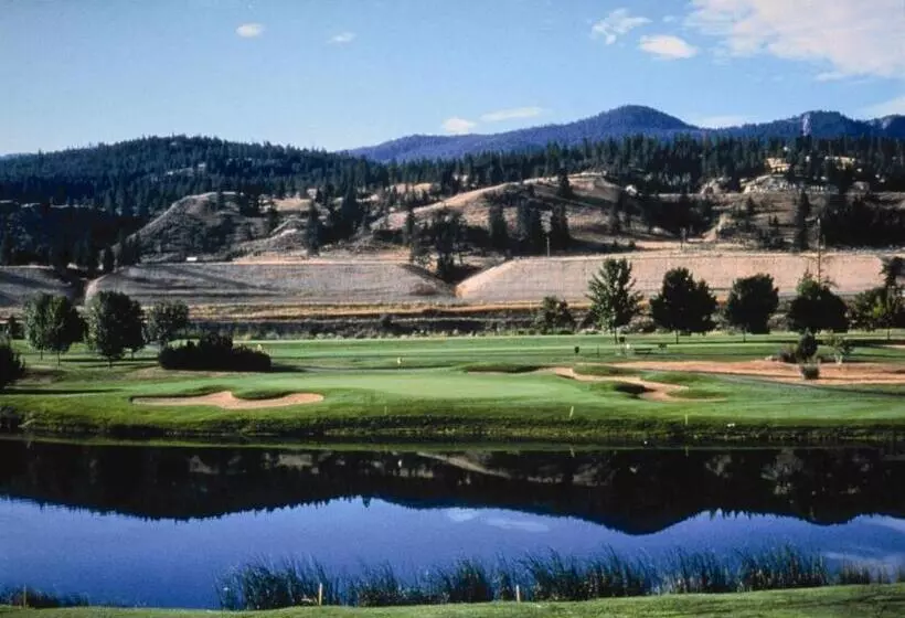 Hotelli Scott S Inn & Suites