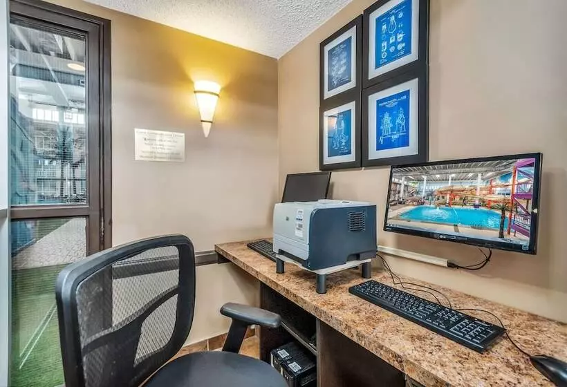 Seven Oaks Hotel Regina