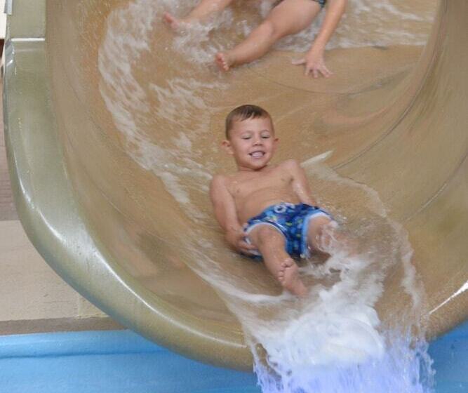 Seven Oaks Hotel Regina