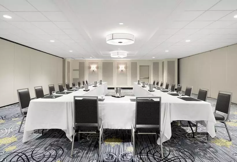 Hôtel Sheraton Cavalier Saskatoon