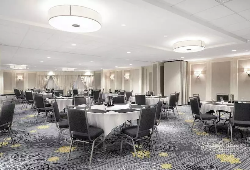 Hôtel Sheraton Cavalier Saskatoon