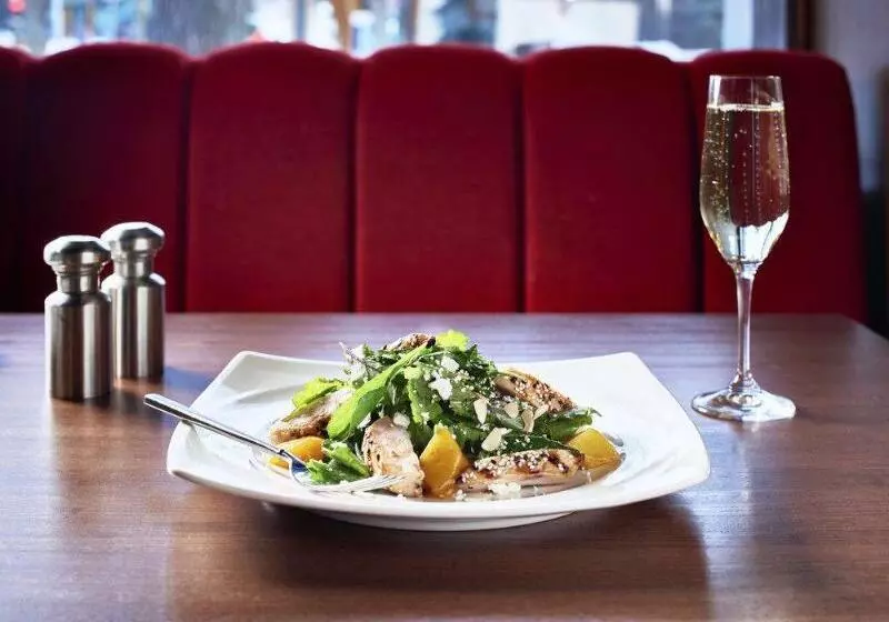 Hôtel Sheraton Cavalier Saskatoon