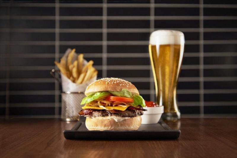 هتل Sheraton Cavalier Saskatoon