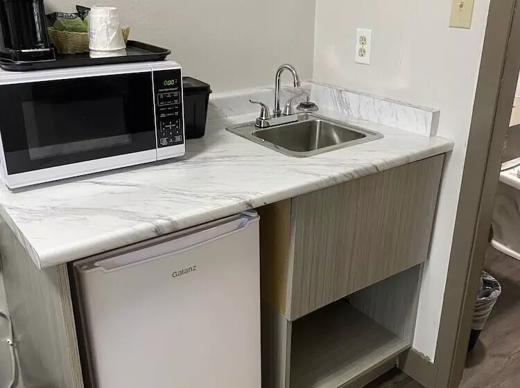 Hôtel Super 8 By Wyndham Penticton