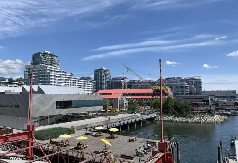 ホテル The Lonsdale Quay