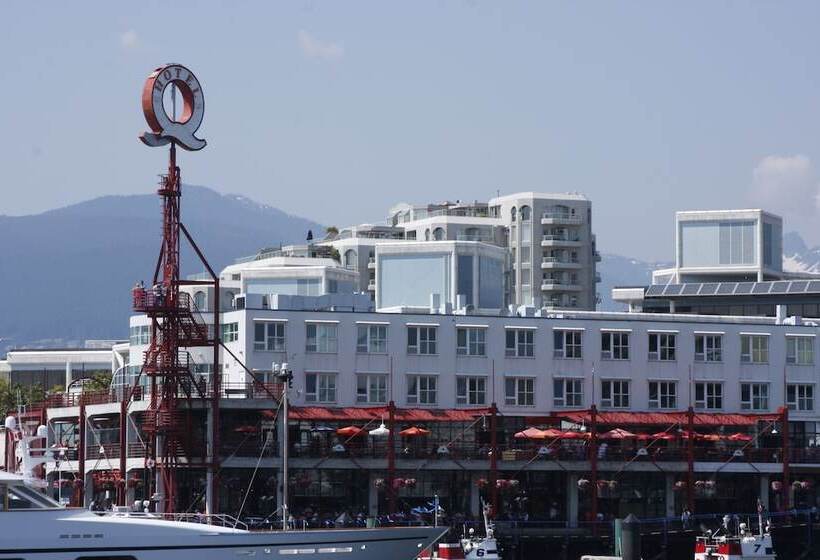 בית מלון כפרי The Lonsdale Quay