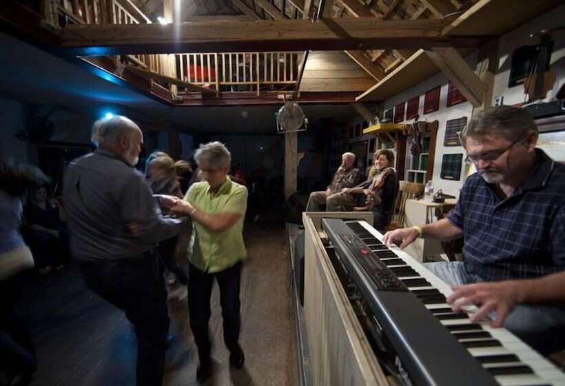 Hotel The Normaway Inn