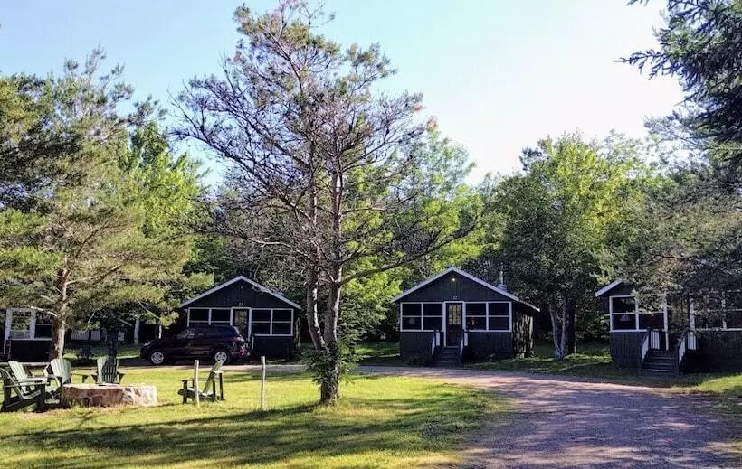 Hotelli The Normaway Inn